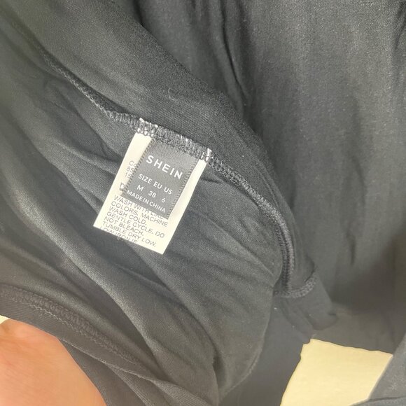 Shein Scoop Neck Open Back Long Sleeve Shirt Black Women’s Size M - Picture 8 of 10